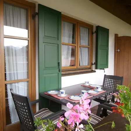 Haus Alois Διαμέρισμα Mittenwald